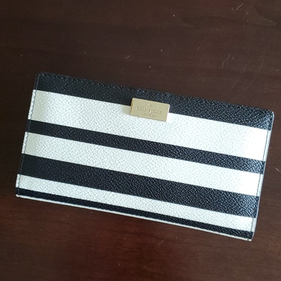kate spade Handbags - Kate Spade wallet